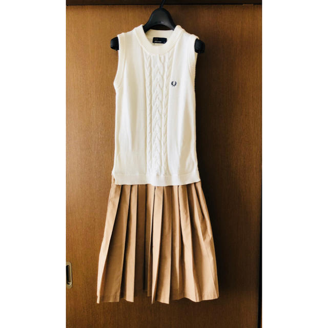 FRED PERRY(フレッドペリー)のCharmy様 専用 Cable Knitted Pleat Dress レディースのワンピース(ひざ丈ワンピース)の商品写真