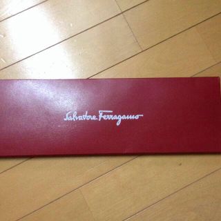 フェラガモ(Ferragamo)のferagamoネクタイ 新品 箱付き(ネクタイ)