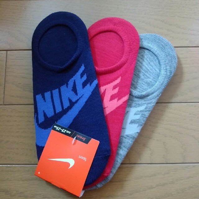 NIKE(ナイキ)のナイキ　カバーソックス レディースのレッグウェア(ソックス)の商品写真