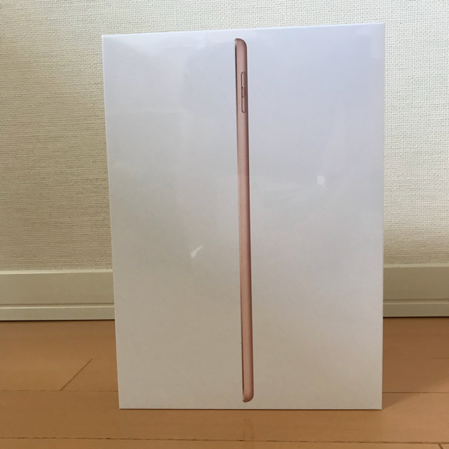 iPad(アイパッド)の【新品】iPad 2018 第6世代 32G Wi-Fiモデル ゴールド ① スマホ/家電/カメラのPC/タブレット(タブレット)の商品写真