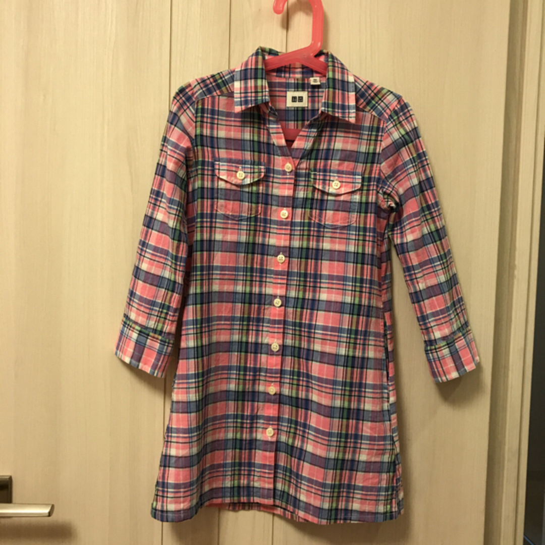 UNIQLO(ユニクロ)のユニクロ シャツワンピース キッズ/ベビー/マタニティのキッズ服女の子用(90cm~)(ワンピース)の商品写真