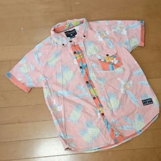 ビラボン(billabong)の美品　BILLABONG 130 S　ｼｬﾂ　ﾊﾟｲﾅｯﾌﾟﾙ　ｱﾛﾊ　夏(Tシャツ/カットソー)