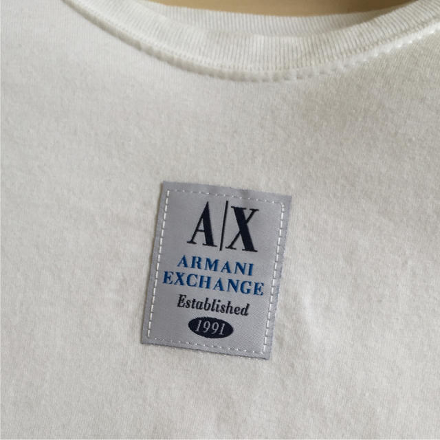 ARMANI EXCHANGE(アルマーニエクスチェンジ)のARMANI EXCHANGE ロゴタグ爽やかtシャツ アルマーニ レディースのトップス(Tシャツ(半袖/袖なし))の商品写真