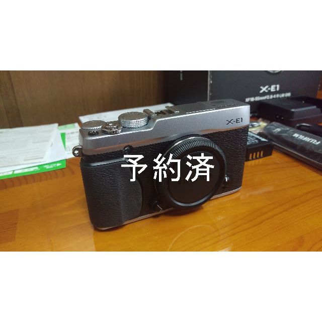 FUJIFILM  X-E1 　ボディ　メーカー保証残有り