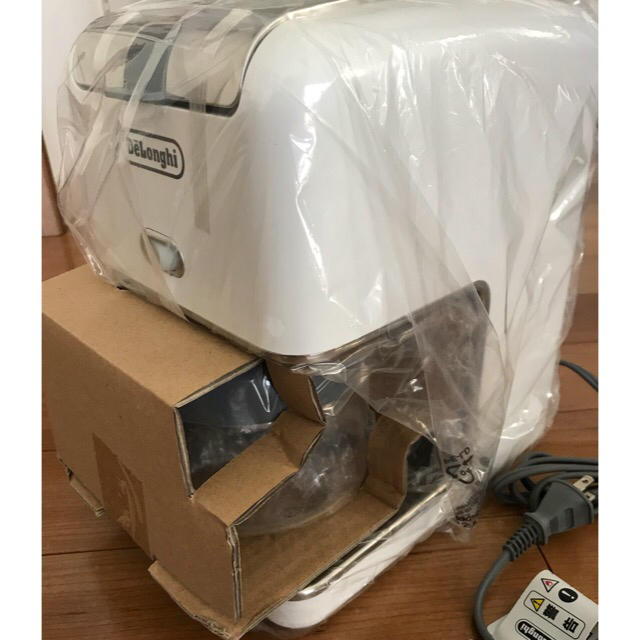 DeLonghi(デロンギ)の＊新品＊デロンギ ブラン コーヒーメーカー  スマホ/家電/カメラの調理家電(コーヒーメーカー)の商品写真