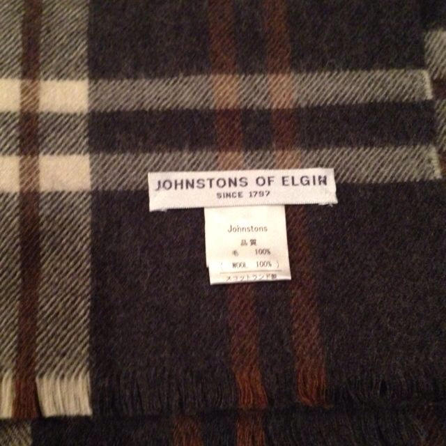Johnstons(ジョンストンズ)のジョンストンズ ストール レディースのファッション小物(ストール/パシュミナ)の商品写真