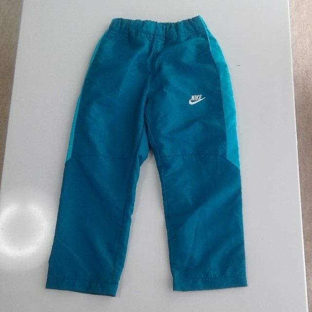 NIKE(ナイキ)のNIKEシャカシャカパンツ裏地メッシュ　100㎝　男の子 キッズ/ベビー/マタニティのキッズ服男の子用(90cm~)(パンツ/スパッツ)の商品写真