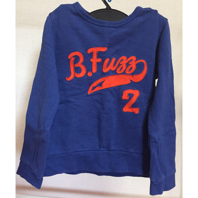 BeBe(ベベ)のBUZZ FUZZ/BEBE カットソー トレーナー 130 キッズ/ベビー/マタニティのキッズ服男の子用(90cm~)(Tシャツ/カットソー)の商品写真