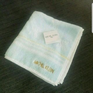 カルバンクライン(Calvin Klein)の未使用新品　MICHEL KLEIN　タオルハンカチ　(ハンカチ)