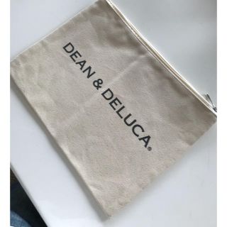 ディーンアンドデルーカ(DEAN & DELUCA)のDEAN & DELUCAのクラッチバッグ(クラッチバッグ)