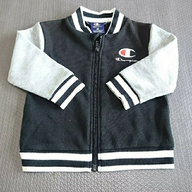 Champion(チャンピオン)の95 ジャージ パーカー チャンピオン キッズ 男の子 キッズ/ベビー/マタニティのキッズ服男の子用(90cm~)(ジャケット/上着)の商品写真