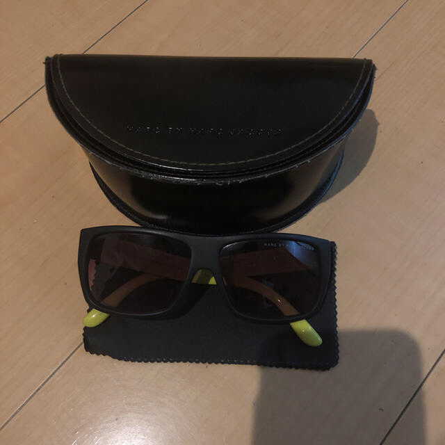 MARC BY MARC JACOBS(マークバイマークジェイコブス)のMARC BY MARC JACOBS sunglasses レディースのファッション小物(サングラス/メガネ)の商品写真