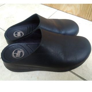 フィットフロップ(fitflop)の【fitflop】 フィットフロップ　 SHUV LEATHER

(サンダル)