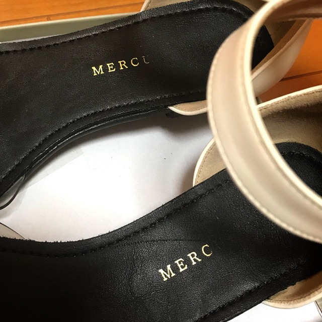 MERCURYDUO(マーキュリーデュオ)のMERCURYDUO ストラップサンダル レディースの靴/シューズ(サンダル)の商品写真
