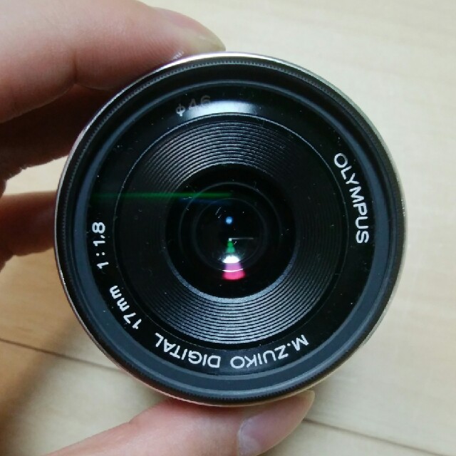 OLYMPUS(オリンパス)のOLYMPUS 17mm F1.8 単焦点レンズ スマホ/家電/カメラのカメラ(レンズ(単焦点))の商品写真