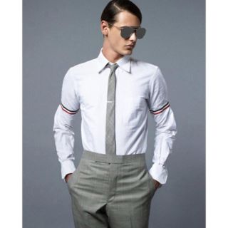 トムブラウン(THOM BROWNE)のトムブラウン アームバンド トリコロール シャツ サイズ0(シャツ)