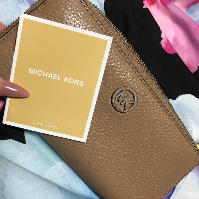 Michael Kors(マイケルコース)のMICHAEL KORS レディースのファッション小物(財布)の商品写真