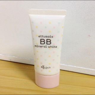 エテュセ(ettusais)の値下★ほぼ未使用エテュセミネラルホワイトBBクリーム20(BBクリーム)