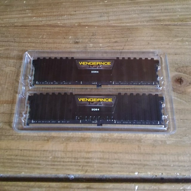 人気新番 アッキー様専用 DDR4 メモリ 8GB × の通販 by ケープライス's shop｜ラクマ