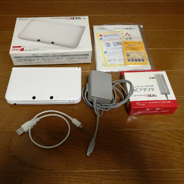 ニンテンドー3ds Nintendo 3ds Ll本体 充電器 Usb充電ケーブルセットの通販 By Kou3657 S Shop ニンテンドー3dsならラクマ