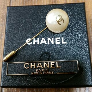 シャネル(CHANEL)のCHANELパールピンブローチ(ブローチ/コサージュ)