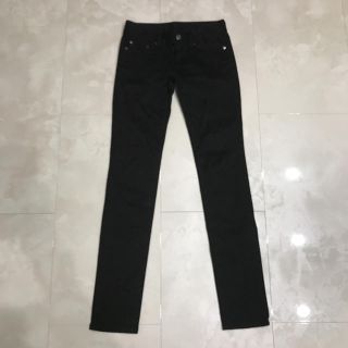 ブラックバイマウジー(BLACK by moussy)のブラックバイマウジー 23インチ 黒スキニーデニム美品(スキニーパンツ)