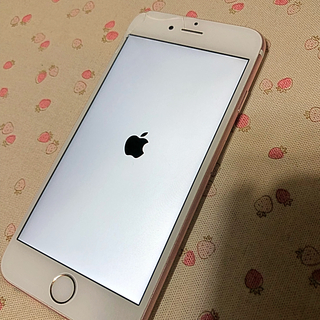 アップル(Apple)のiphone6s 64GB au 本体(スマートフォン本体)