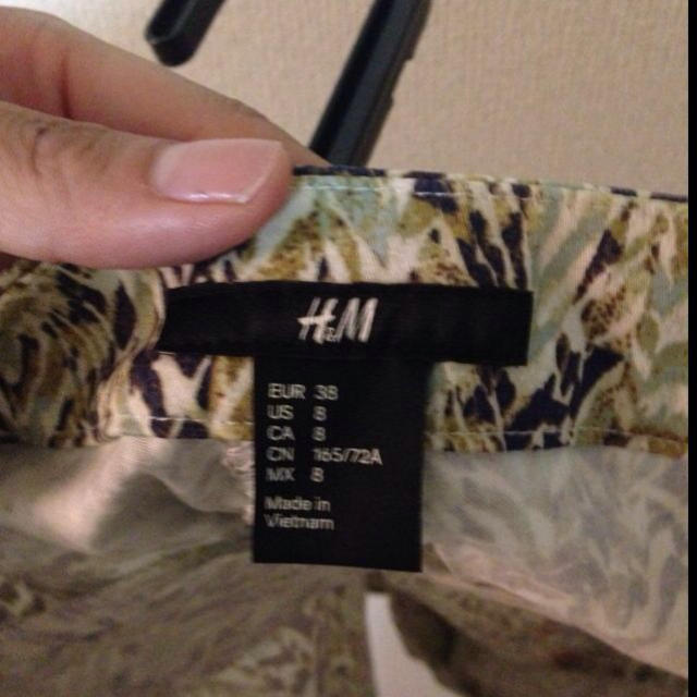 H&M(エイチアンドエム)のショートパンツ レディースのパンツ(ショートパンツ)の商品写真