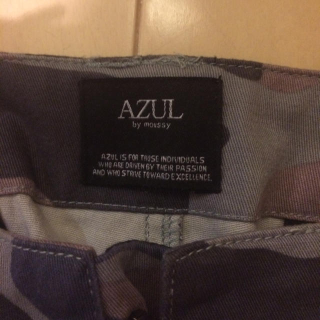 AZUL by moussy(アズールバイマウジー)のりゅう様専用 迷彩AZUL メンズ7部丈パンツ メンズのパンツ(ワークパンツ/カーゴパンツ)の商品写真