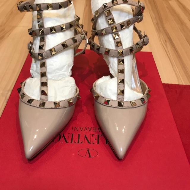 VALENTINO(ヴァレンティノ)のヴァレンティノ❤️ロックスタッズフラットシューズ レディースの靴/シューズ(ハイヒール/パンプス)の商品写真