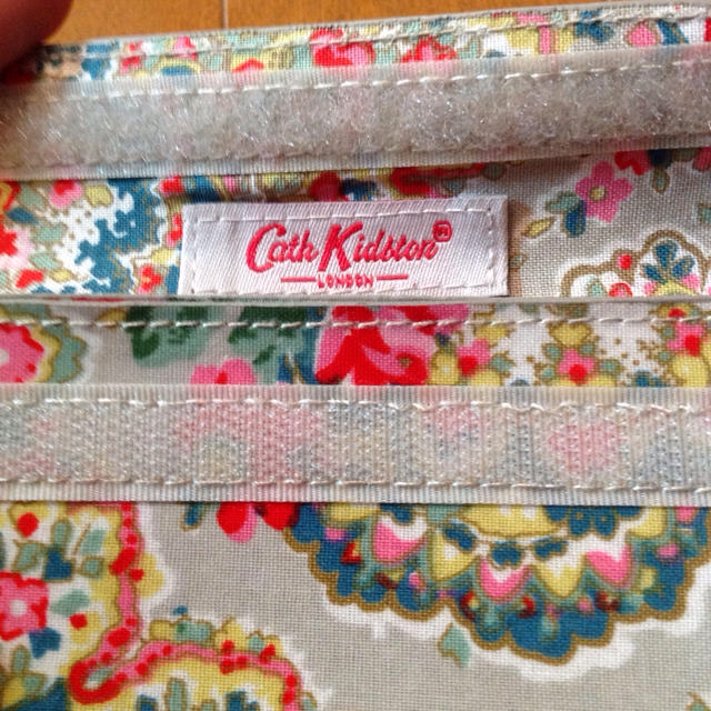 Cath Kidston(キャスキッドソン)のCath Kidstonパスケース レディースのファッション小物(名刺入れ/定期入れ)の商品写真