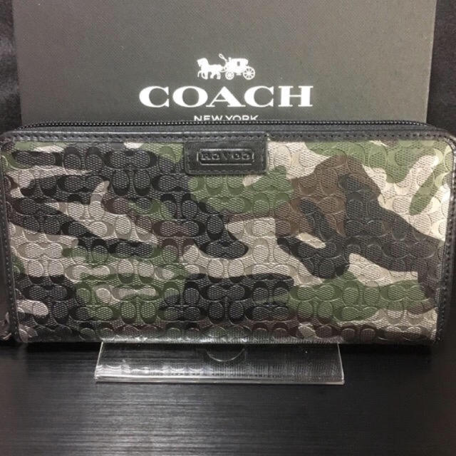 COACH(コーチ)の限定セール❣️新品コーチ長財布F74546 ミニシグ カモフラ  迷彩柄 メンズのファッション小物(長財布)の商品写真