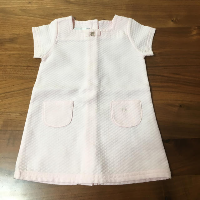 Dior(ディオール)のbaby Dior ワンピース9m キッズ/ベビー/マタニティのベビー服(~85cm)(ワンピース)の商品写真