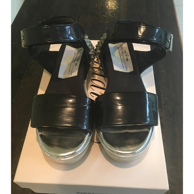 Pippi(ピッピ)のピッピサンダル検)プラダミュウミュウトーガマルニギャルソンワイズアッシュレペット レディースの靴/シューズ(サンダル)の商品写真