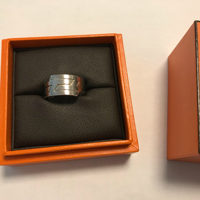 Hermes(エルメス)のエルメス シルバーリング ダブル H サイズ50 メンズのアクセサリー(リング(指輪))の商品写真
