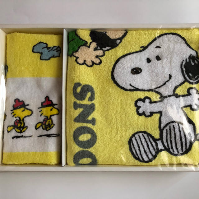 SNOOPY(スヌーピー)の☆スヌーピー☆SNOOPY　タオル2枚セット◆箱なし エンタメ/ホビーのアニメグッズ(タオル)の商品写真