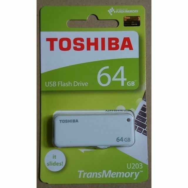 東芝(トウシバ)の新品 東芝 USBメモリ 64GB スライド式 キャップレス 海外パッケージ品 スマホ/家電/カメラのPC/タブレット(PC周辺機器)の商品写真