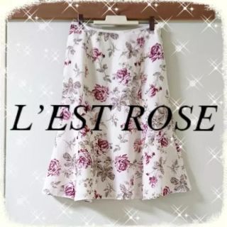 レストローズ(L'EST ROSE)のL'EST ROSE 花柄スカート(ひざ丈スカート)