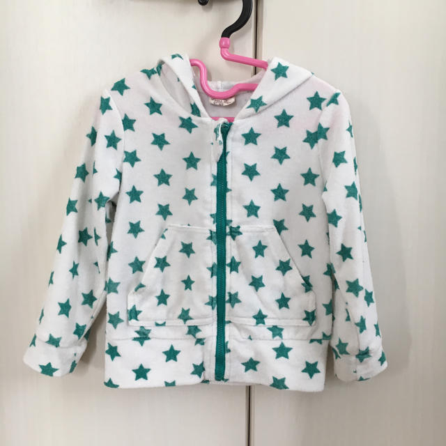 星柄パーカー☆ キッズ/ベビー/マタニティのキッズ服男の子用(90cm~)(ジャケット/上着)の商品写真