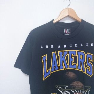 【LAKERS】　プリントTシャツ(Tシャツ/カットソー(半袖/袖なし))