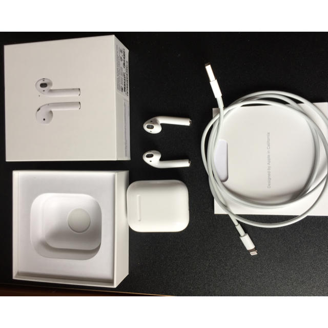 Apple AirPods ワイヤレスイヤホン  エアーポッツ MMEF2J/A