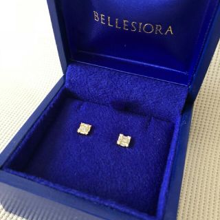 ベルシオラ ピアス(ピアス)