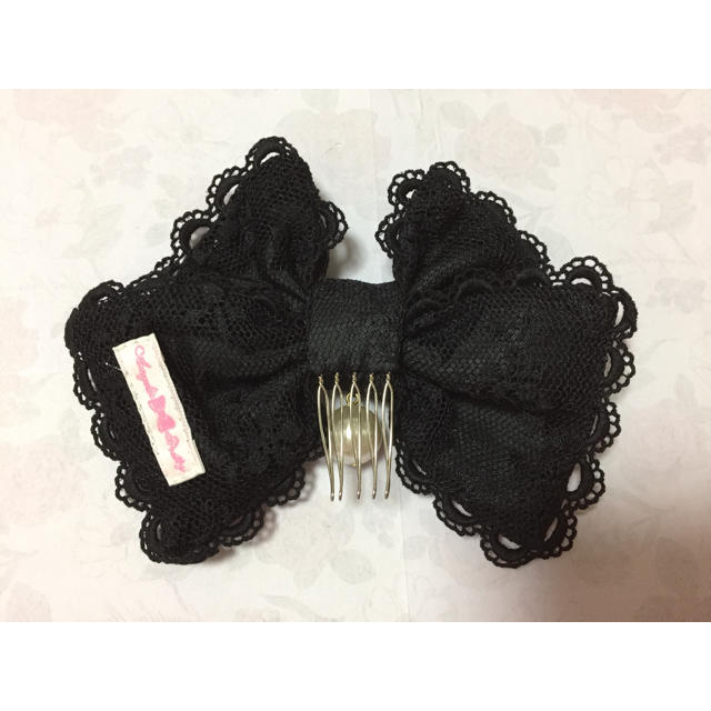 Angelic Pretty(アンジェリックプリティー)の新品未使用☆パール付きレースリボンコーム レディースのヘアアクセサリー(バレッタ/ヘアクリップ)の商品写真