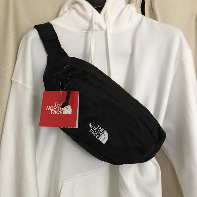 THE NORTH FACE(ザノースフェイス)のメーカー完売品‼️ノースフェイス RHEA 3.5L ブラック レディースのバッグ(ボディバッグ/ウエストポーチ)の商品写真