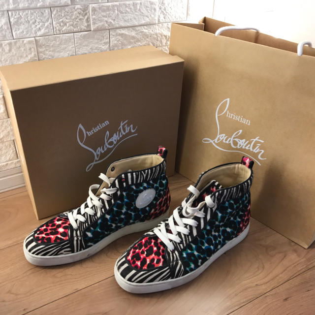 Christian Louboutin(クリスチャンルブタン)の送料無料 【しんやりゅう様専用】 クリスチャン ルブタン 靴 ハイカット 42 メンズの靴/シューズ(スニーカー)の商品写真