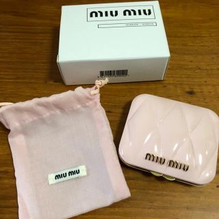 ミュウミュウ(miumiu)のり様専用 miumiu ミュウミュウ ノベルティ ミラー(ミラー)