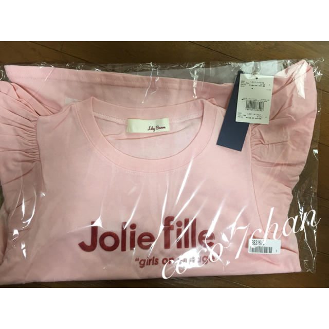 Lily Brown(リリーブラウン)の本日のみ 最終値下げ 新品 完売 リリーブラウン異素材Tシャツ レディースのトップス(Tシャツ(半袖/袖なし))の商品写真