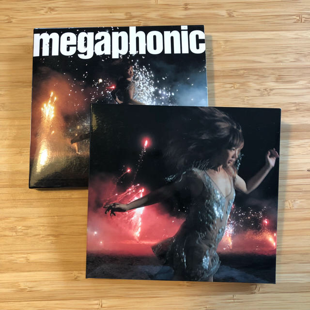 YUKI megaphohic アルバム エンタメ/ホビーのCD(ポップス/ロック(邦楽))の商品写真