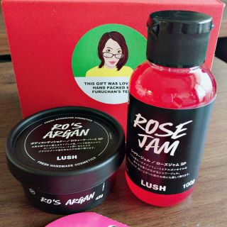 ラッシュ(LUSH)のLUSH ラッシュ  ローズジャム 2点セット(ボディソープ/石鹸)