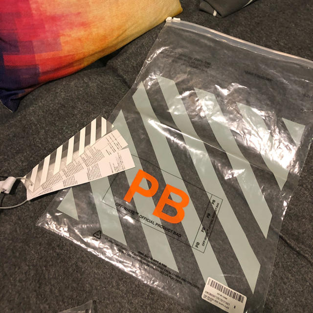 OFF-WHITE(オフホワイト)のoff-white tシャツビニールジッパー&タグ その他のその他(その他)の商品写真